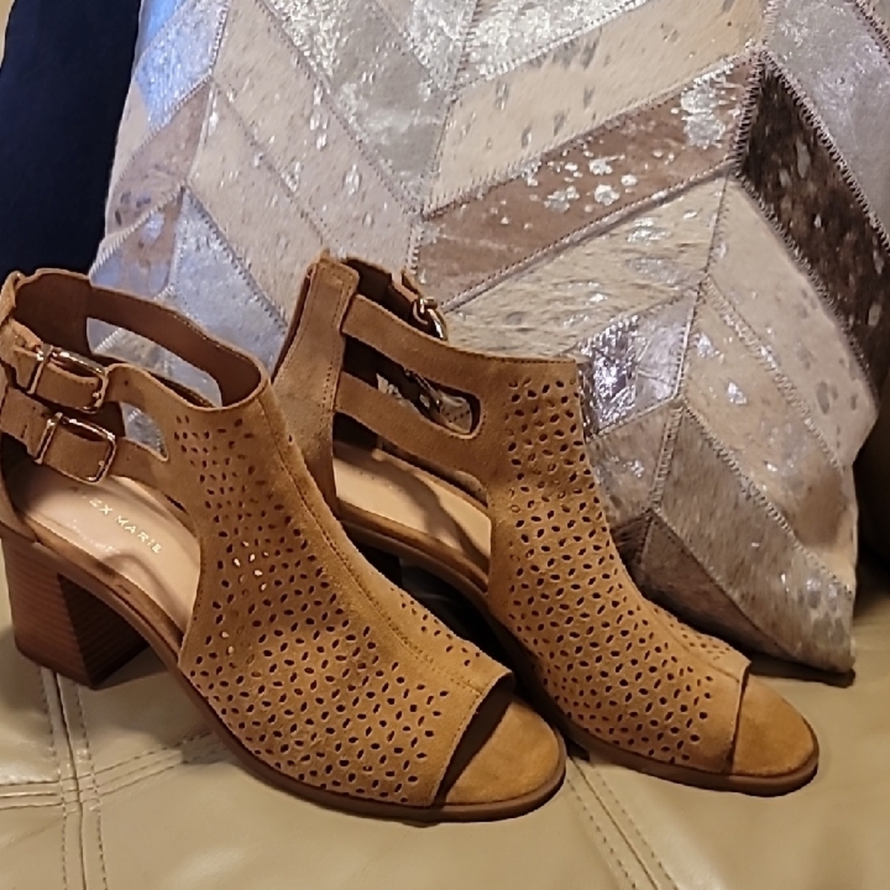 Tan Ankle Boots with Chunky Heel and Perforated Design